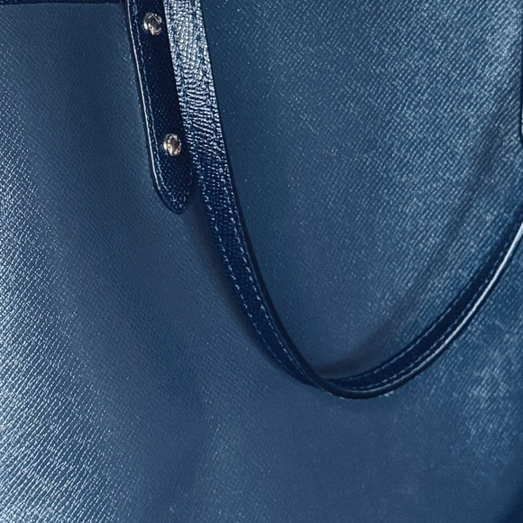 Coach White and Blue Floral Tote Bag - Picture 11 of 16